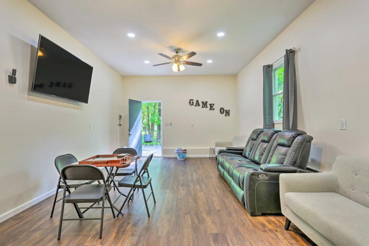 Holiday home Poconos Family Getaway With Hot Tub And 2 Game Rooms! Pocono Summit