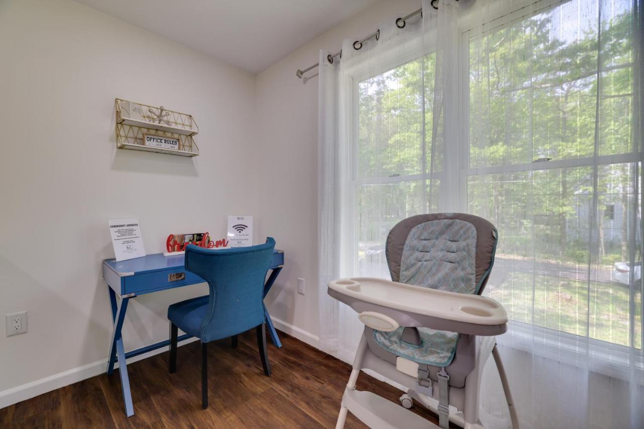 Poconos Family Getaway With Hot Tub And 2 Game Rooms! *